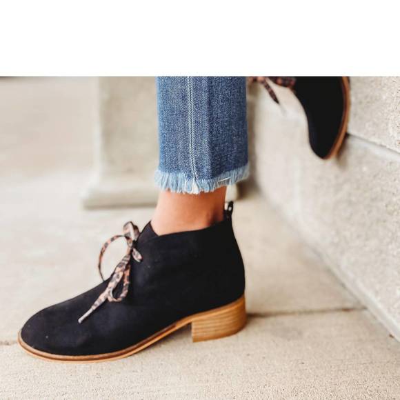 NEW CORKYS FOOTWEAR women's totes lace-up bootie in black - Picture 4 of 4